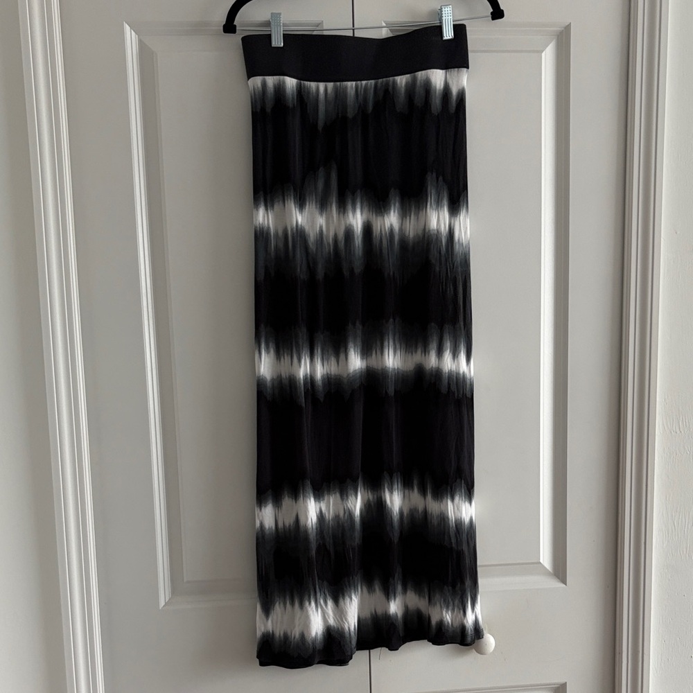a.n.a Monochrome Tie-Dye Maxi Skirt Size 2x